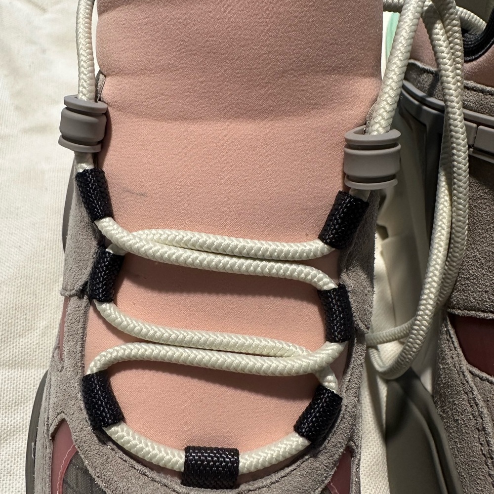 Salvatore Ferragamo Women Sneaker - Picture 5 of 10